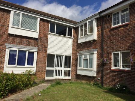 1 bedroom Studio flat to let in Wagtail Way, Portchester, Portsmouth, PO16