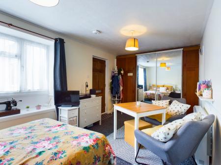 1 bedroom Studio flat to let in Wagtail Way, Portchester, Portsmouth, PO16