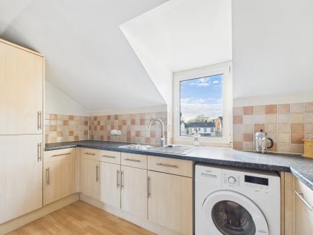 2 bedroom Flat to let in Bastins Close, Park Gate, Southampton, SO31