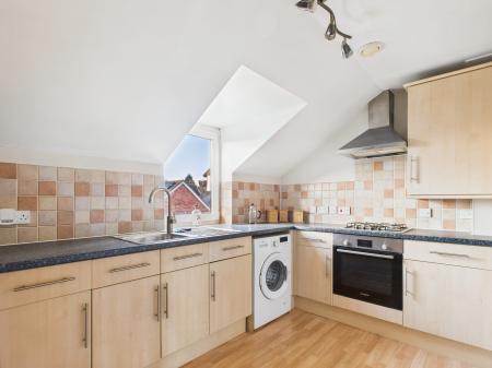 2 bedroom Flat to let in Bastins Close, Park Gate, Southampton, SO31