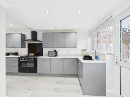 3 bedroom End of terrace house for sale in The Saltings, Farlington, Portsmouth, PO6