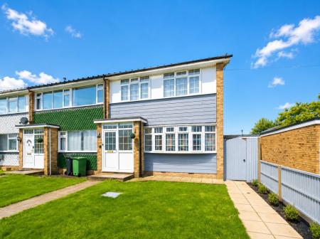 3 bedroom End of terrace house for sale in The Saltings, Farlington, Portsmouth, PO6