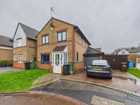 4 bedroom Detached house for sale in Holdenby Court, Anchorage Park, Portsmouth, PO3