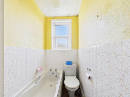 2 bedroom Bungalow for sale in South Road, Drayton, Portsmouth, PO6