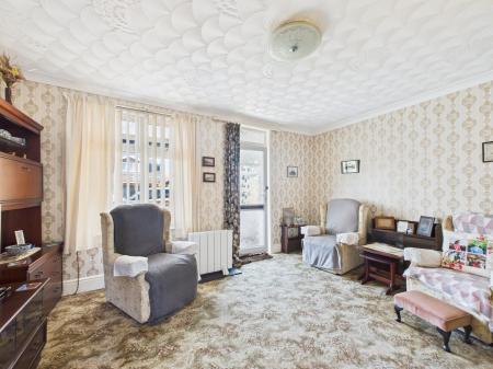 2 bedroom Bungalow for sale in South Road, Drayton, Portsmouth, PO6