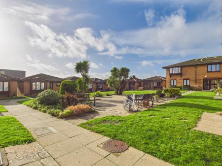 1 bedroom Detached bungalow for sale in Admiralty Court, Bournemouth, BH6