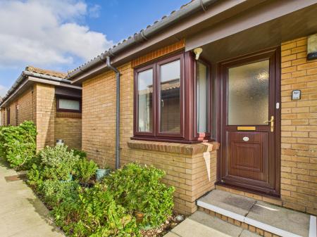 1 bedroom Detached bungalow for sale in Admiralty Court, Bournemouth, BH6
