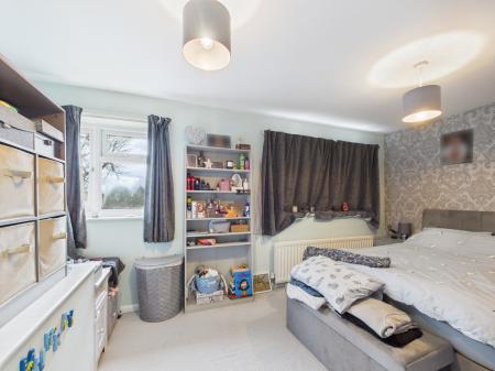 2 bedroom End of terrace house for sale in Bevan Road, Waterlooville, PO8