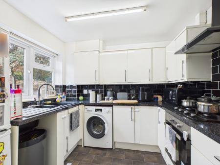 2 bedroom End of terrace house for sale in Bevan Road, Waterlooville, PO8
