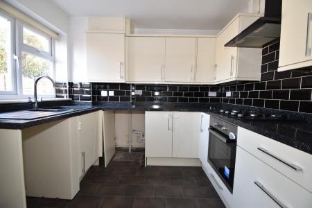 2 bedroom End of terrace house for sale in Bevan Road, Waterlooville, PO8