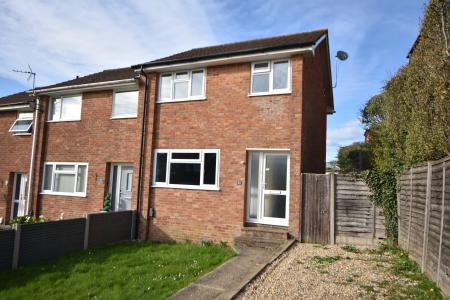 2 bedroom End of terrace house for sale in Bevan Road, Waterlooville, PO8