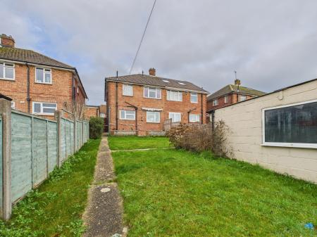 3 bedroom Semi-detached house for sale in Fortunes Way, Bedhampton, Havant, PO9