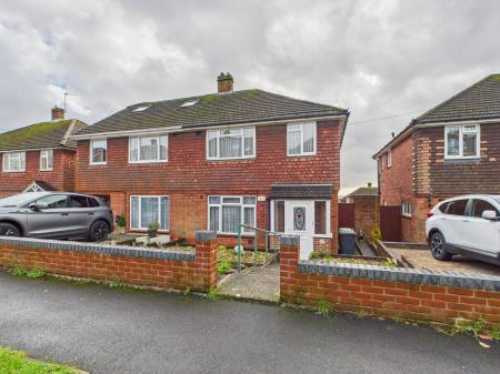 3 bedroom Semi-detached house for sale in Fortunes Way, Bedhampton, Havant, PO9