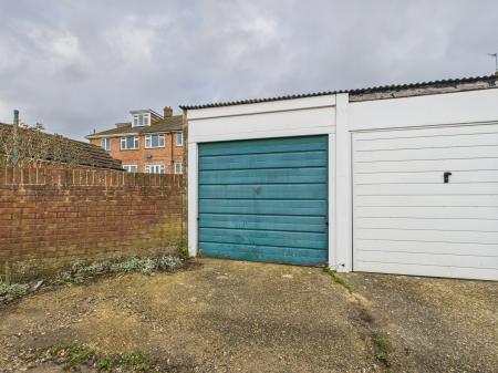 3 bedroom Semi-detached house for sale in Fortunes Way, Bedhampton, Havant, PO9