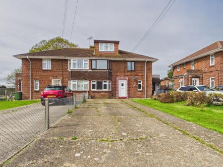 2 bedroom Flat for sale in Hillson Drive, Fareham, PO15