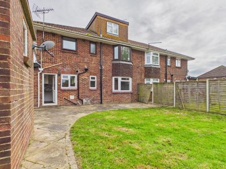 2 bedroom Flat for sale in Hillson Drive, Fareham, PO15