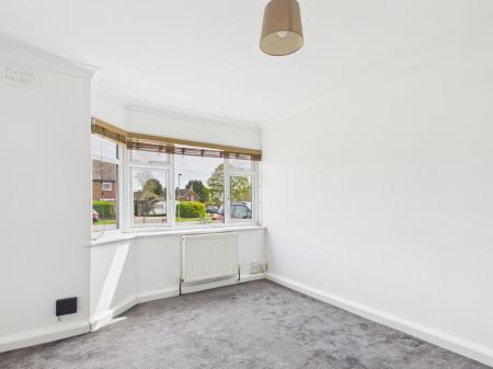 2 bedroom Flat for sale in Hillson Drive, Fareham, PO15