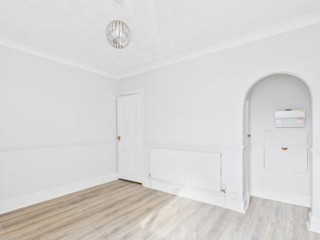 2 bedroom Terraced House to let in Lincoln Road, Fratton, Portsmouth, PO1