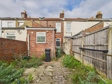 2 bedroom Terraced House to let in Lincoln Road, Fratton, Portsmouth, PO1