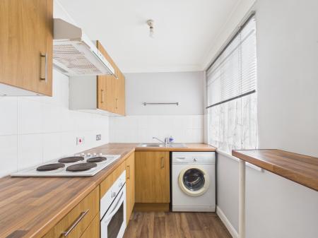 1 bedroom Flat to let in Crombie Close, Waterlooville, PO8