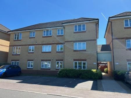 2 bedroom Flat for sale in The Fairways, Farlington, Portsmouth, PO6