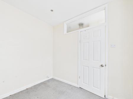 2 bedroom Terraced House to let in Esslemont Road, Southsea, PO4