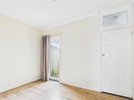2 bedroom Terraced House to let in Esslemont Road, Southsea, PO4