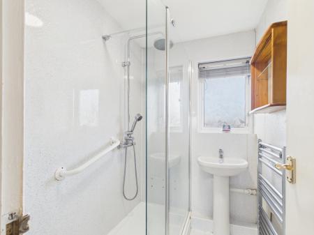 3 bedroom End of terrace house for sale in Lower Drayton Lane, Drayton, Portsmouth, PO6