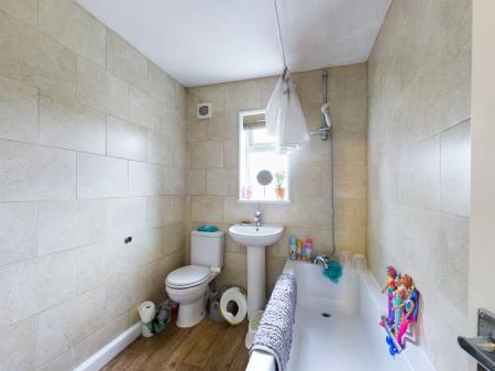 2 bedroom Flat to let in Hillson Drive, Fareham, PO15