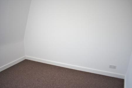 2 bedroom Flat to let in Castle Road, Southsea, PO5