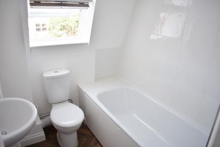 2 bedroom Flat to let in Castle Road, Southsea, PO5