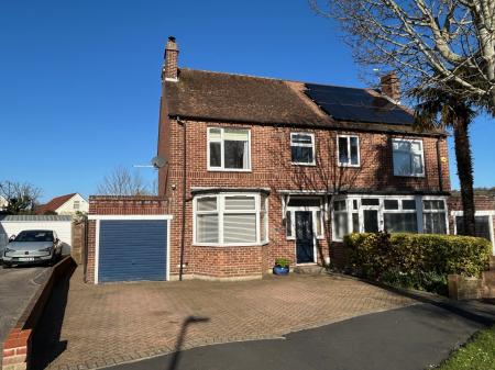 Lealand Road, Drayton, Portsmouth, PO6