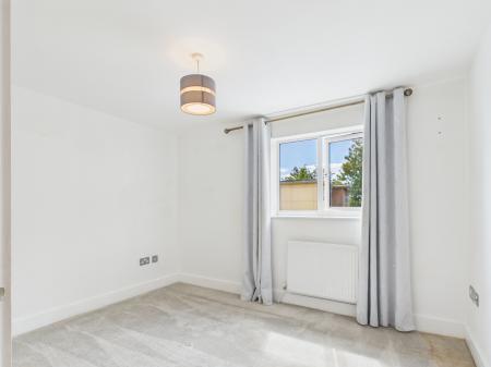 2 bedroom Flat for sale in Waterworks Road, Farlington, Portsmouth, PO6