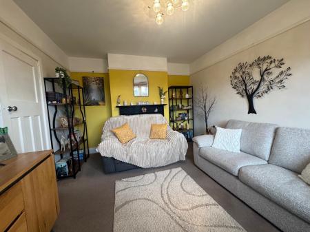 2 bedroom Flat for sale in Eastlake Avenue, Parkstone, Poole, BH12