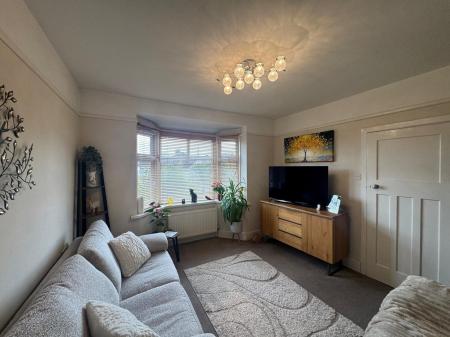 2 bedroom Flat for sale in Eastlake Avenue, Parkstone, Poole, BH12