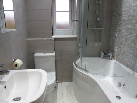 1 bedroom Apartment to let in Forest Grove House, London Road, Cowplain, Waterlooville PO8