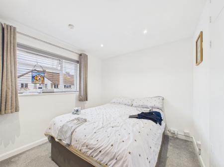 3 bedroom Semi-detached house to let in Southbourne Avenue, Drayton, Portsmouth, PO6