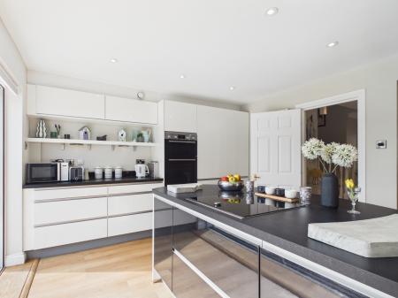 4 bedroom Semi-detached house for sale in Holcot Lane, Anchorage Park, Portsmouth, PO3