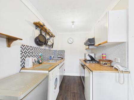 1 bedroom Flat for sale in Havant Road, Drayton, Portsmouth, PO6