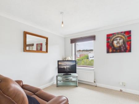 1 bedroom Flat for sale in Havant Road, Drayton, Portsmouth, PO6