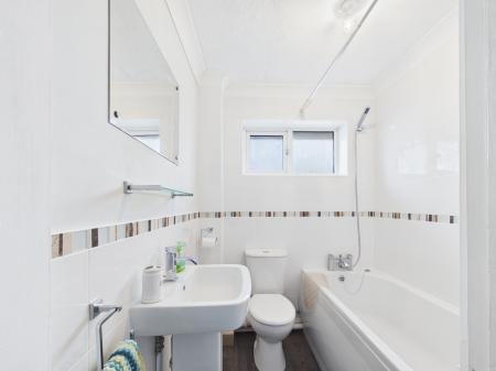 1 bedroom Flat for sale in Havant Road, Drayton, Portsmouth, PO6