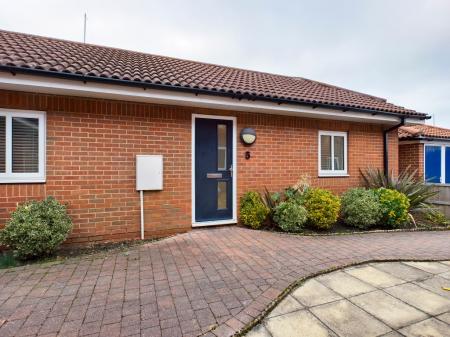 1 bedroom Bungalow to let in Acorn Lodge, Sevenoaks Road
