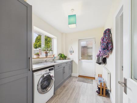 4 bedroom Semi-detached house for sale in Rectory Avenue, Farlington, Portsmouth, PO6