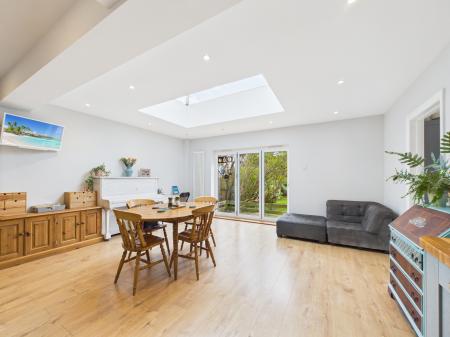 4 bedroom Semi-detached house for sale in Rectory Avenue, Farlington, Portsmouth, PO6