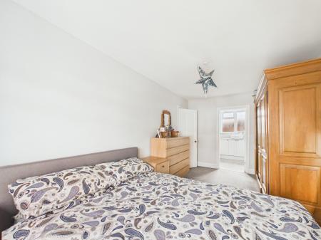 4 bedroom Semi-detached house for sale in Rectory Avenue, Farlington, Portsmouth, PO6