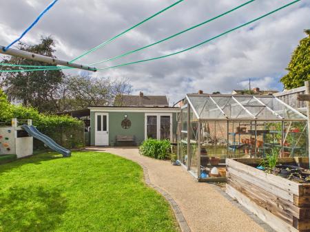 4 bedroom Semi-detached house for sale in Rectory Avenue, Farlington, Portsmouth, PO6