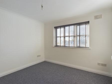 1 bedroom Flat to let in 82 Hambledon Road, Waterlooville, PO7