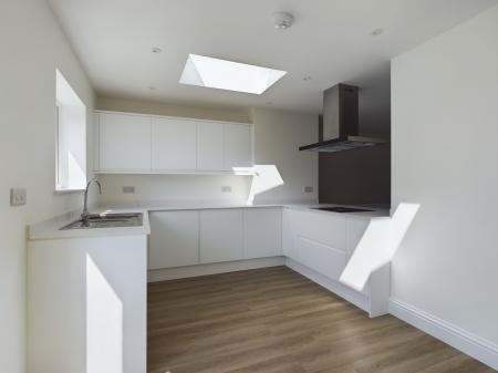 3 bedroom Terraced House to let in Hayling Avenue, Baffins, Portsmouth, PO3