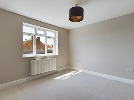 3 bedroom Terraced House to let in Hayling Avenue, Baffins, Portsmouth, PO3