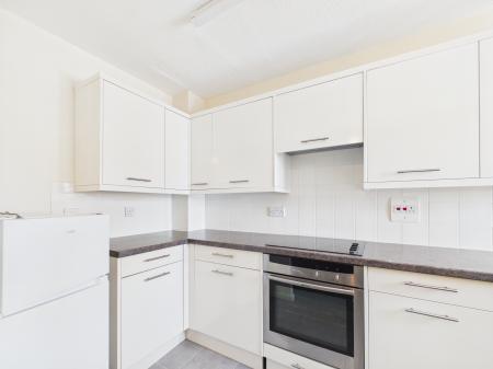 2 bedroom Terraced House for sale in Station Road, Drayton, Portsmouth, PO6